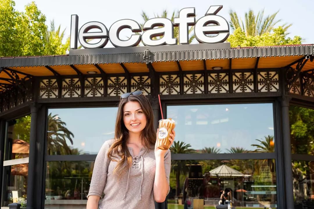 Le Cafe Du Parc at The Park at Irvine Spectrum